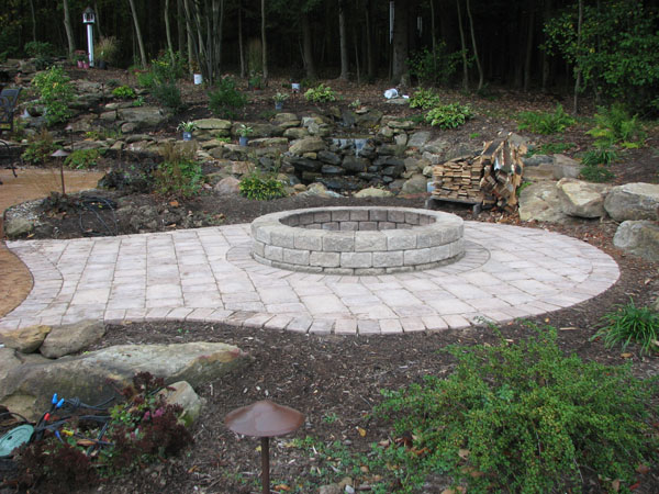 B.T Klein’s Landscaping | Hardscapes | Firepits